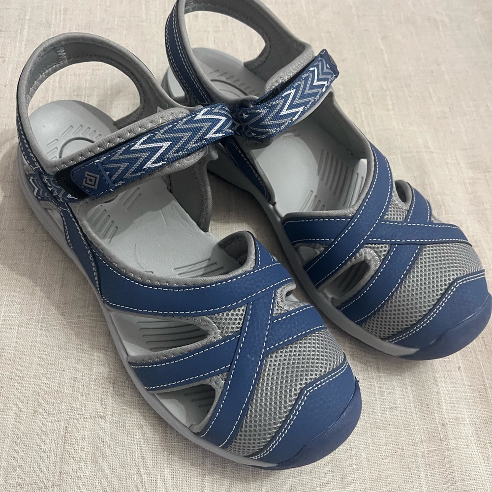 Women’s Blue Sport Sandals with Adjustable Strap